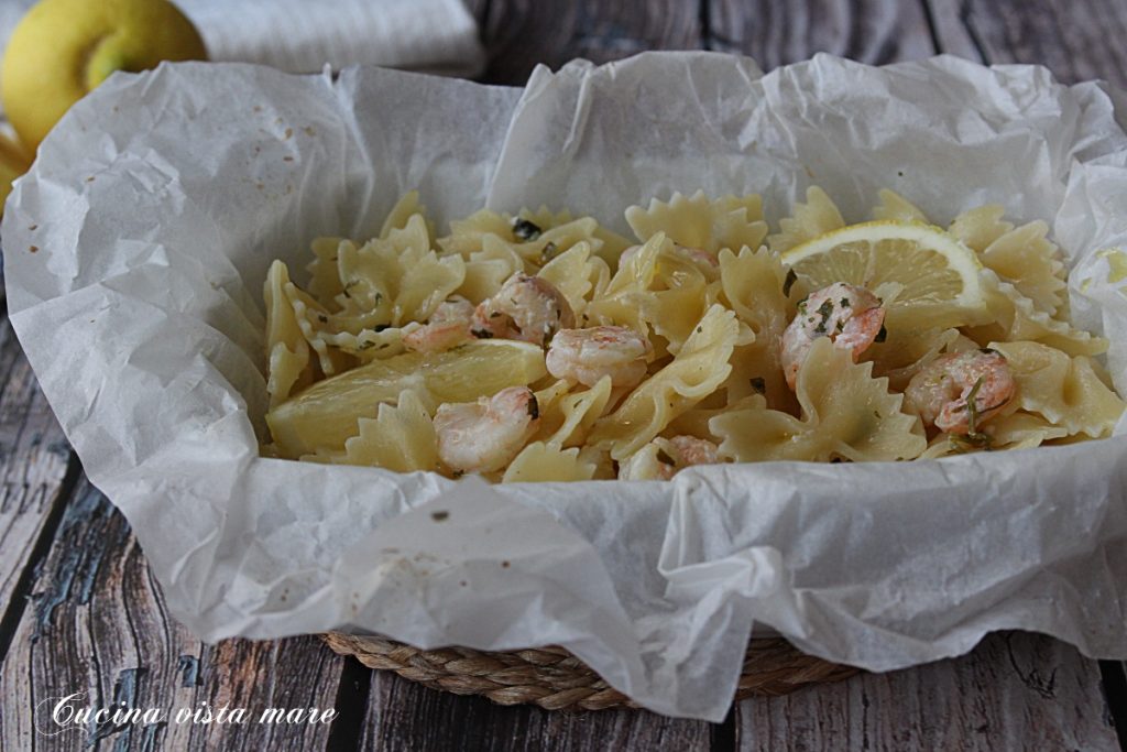Pasta con gambas al limón Cocina vista mar