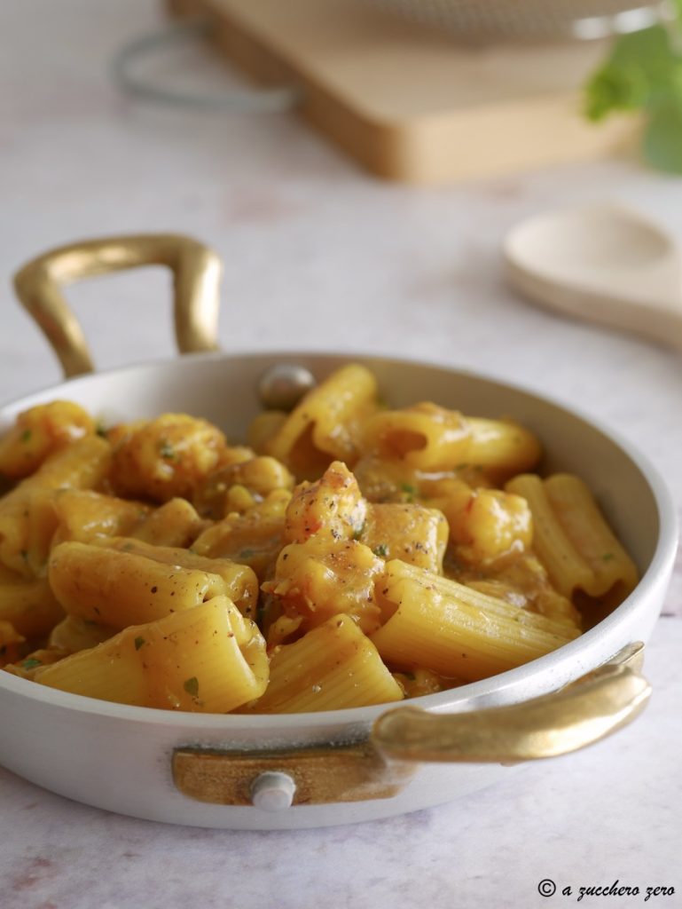 Pasta con setas porcini y gambas con crema de calabaza