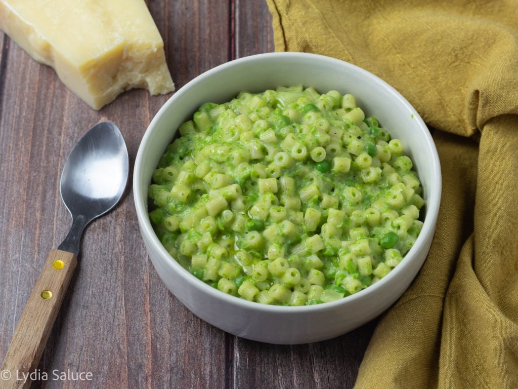 pasta y guisantes risottata cremosísima