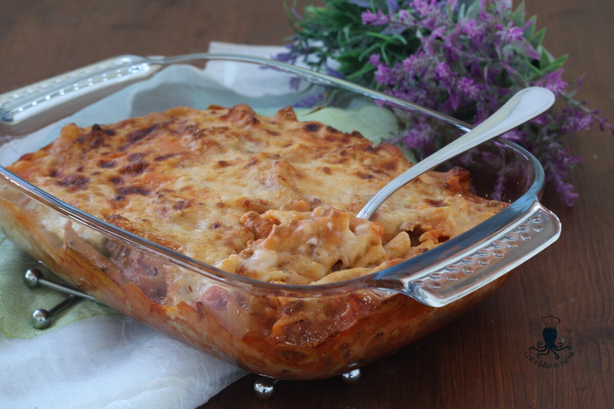 Pasta gratinada con provola al horno, receta festiva