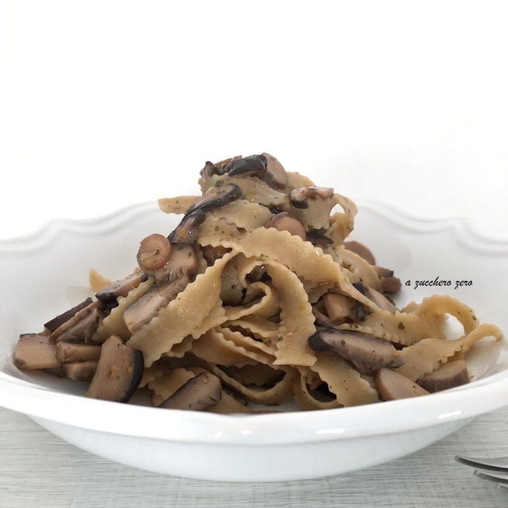 Pasta integral con setas cardoncelli