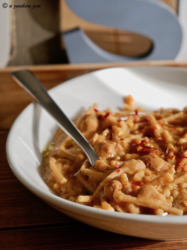 Pasta integral y judías cremosa