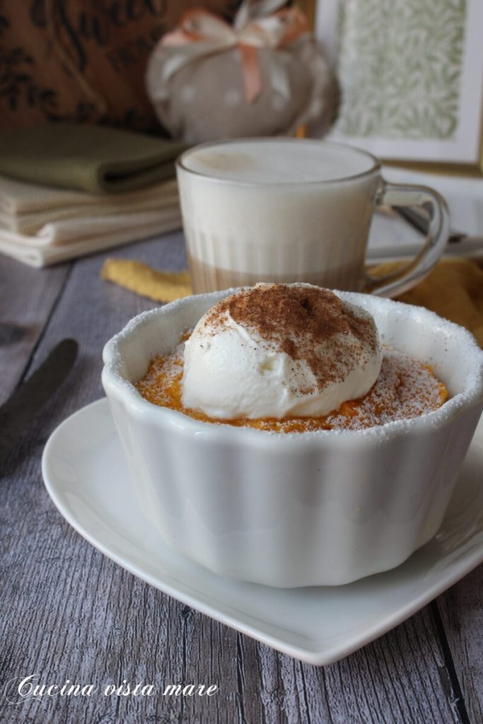 Pastelito de zanahoria y almendras al microondas Cocina vista al mar