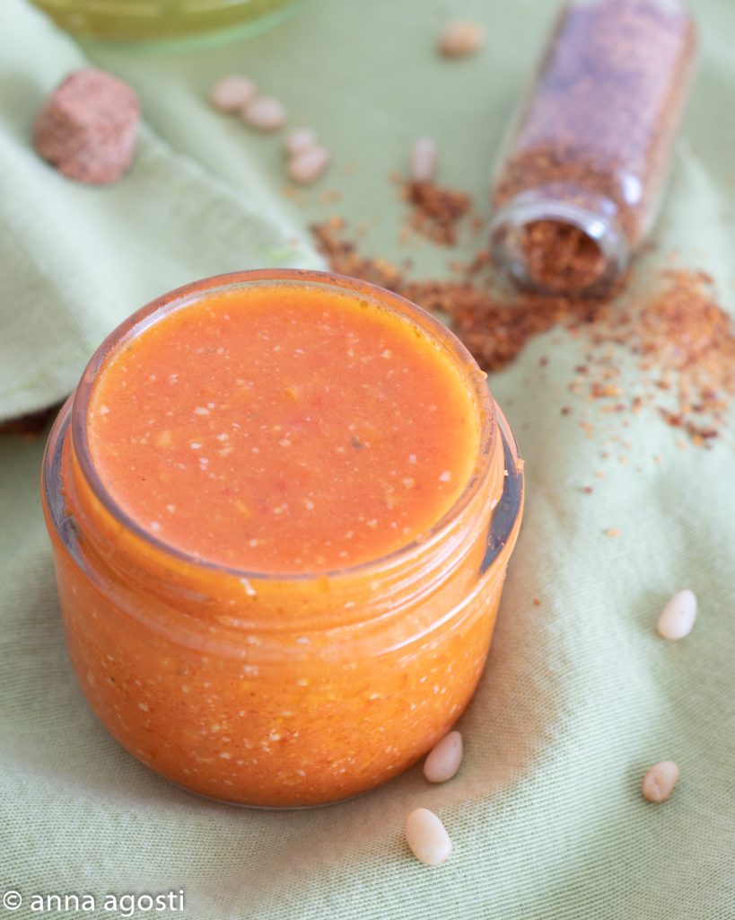 paté de pimientos y almendras