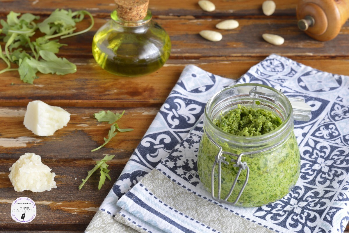 Pesto de rúcula y almendras