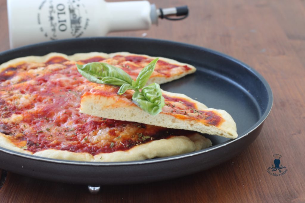 Pizza margarita al microondas1