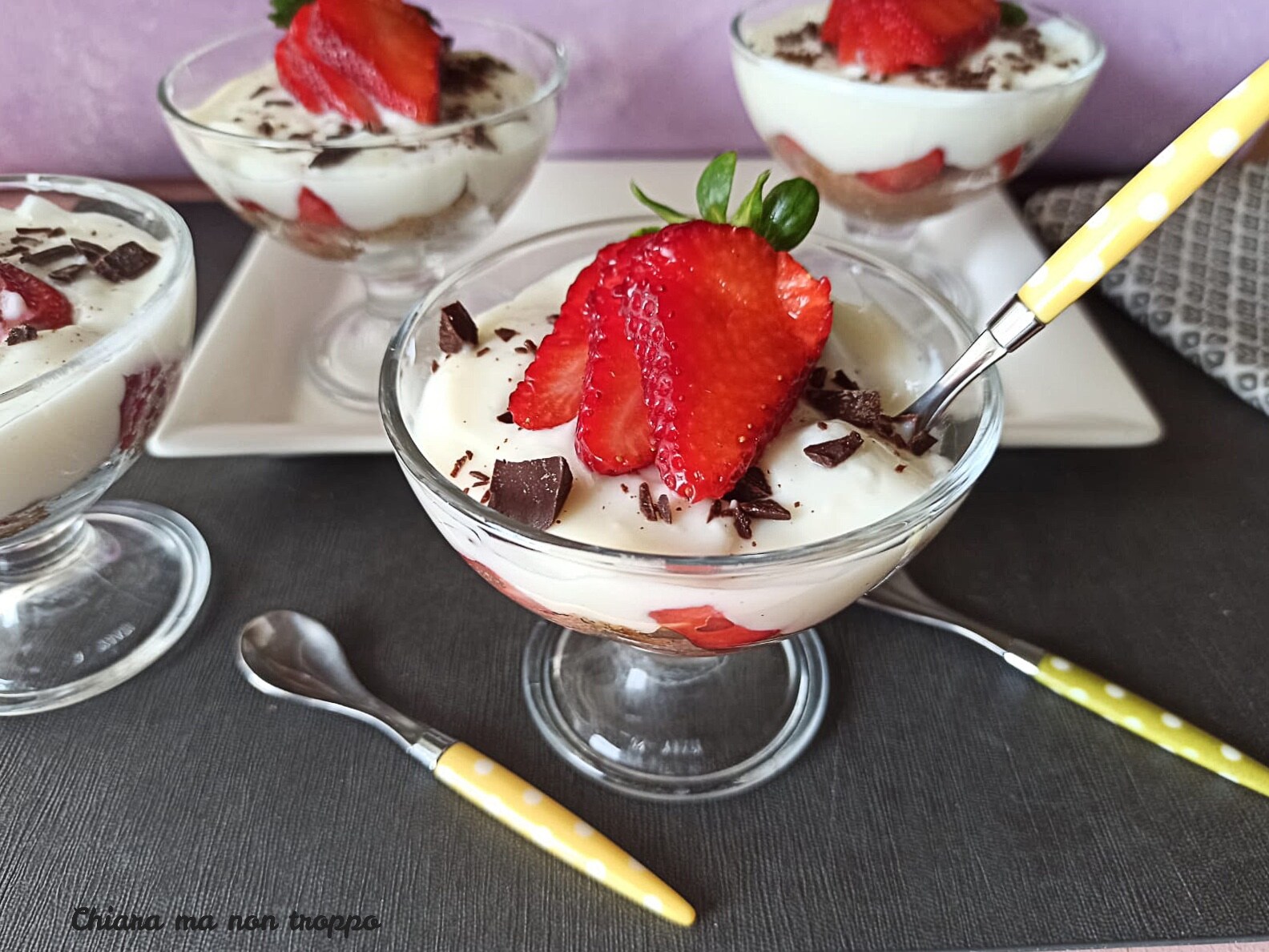 Crema de leche con fresas