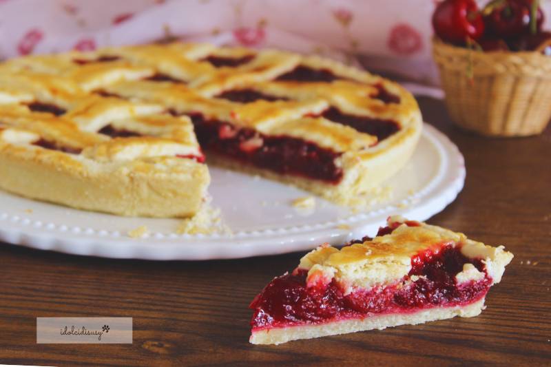 Tarta de cerezas con masa brisa casera