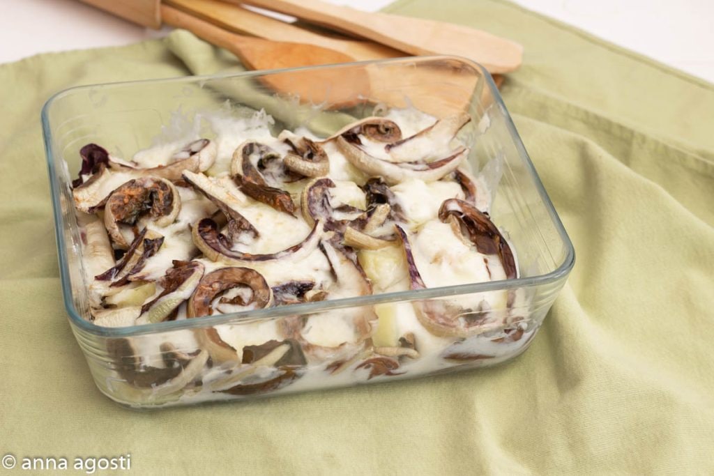 Radicchio y patatas fundentes al horno