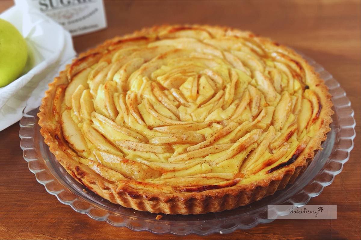 Tarta de manzana y crema pastelera