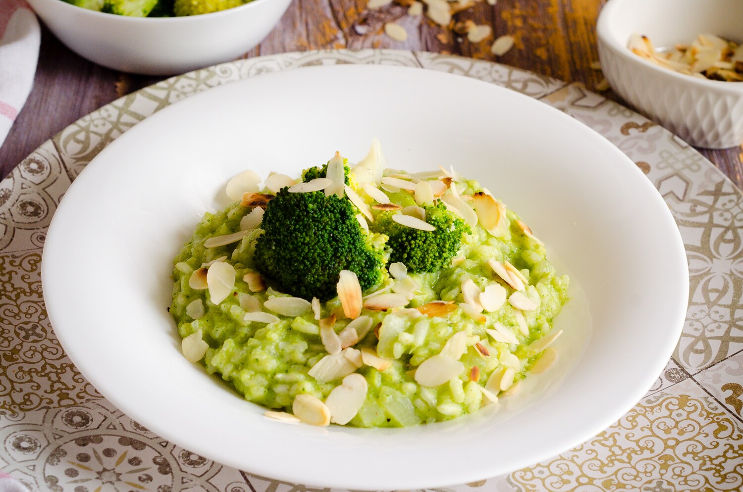 Risotto con crema de brócoli