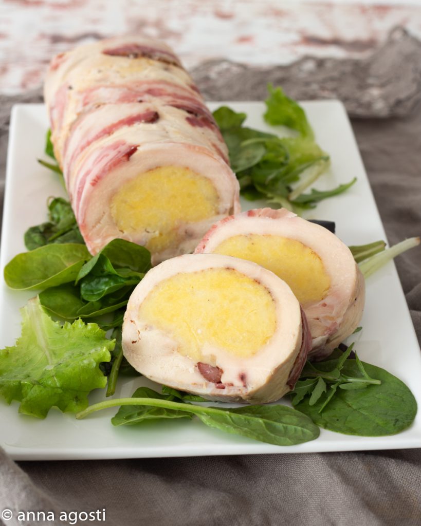 Rollito de Pollo envuelto con Bacon