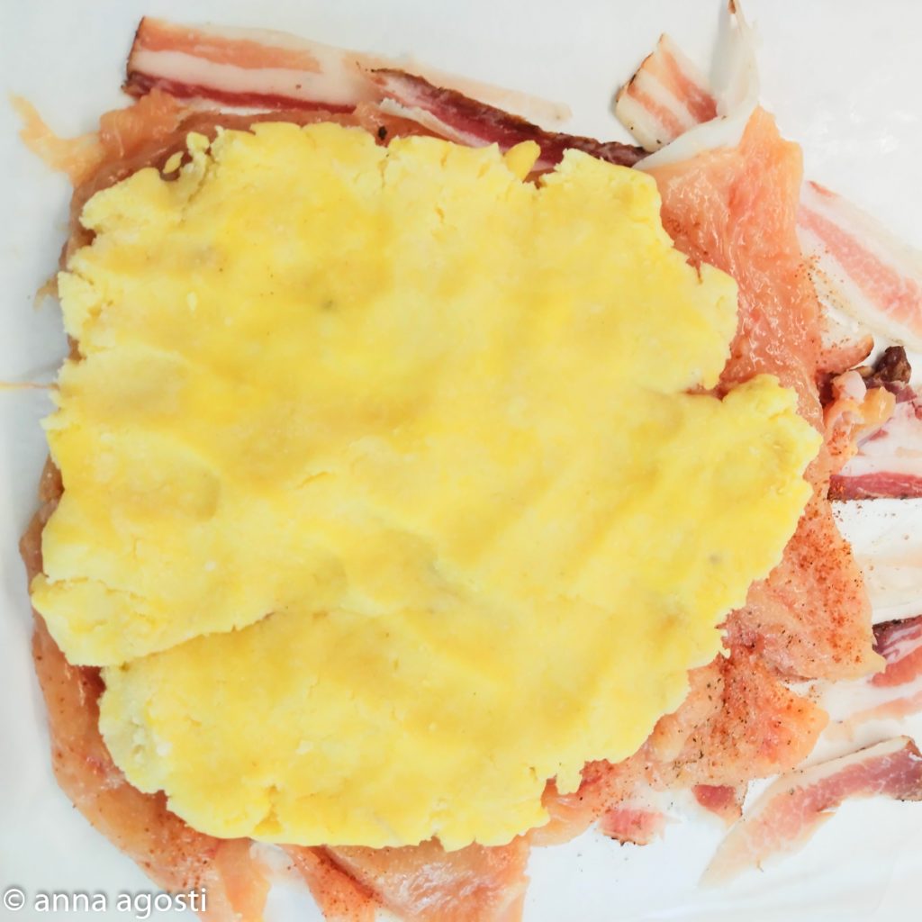 Rollito de Pollo Envuelto con Bacon