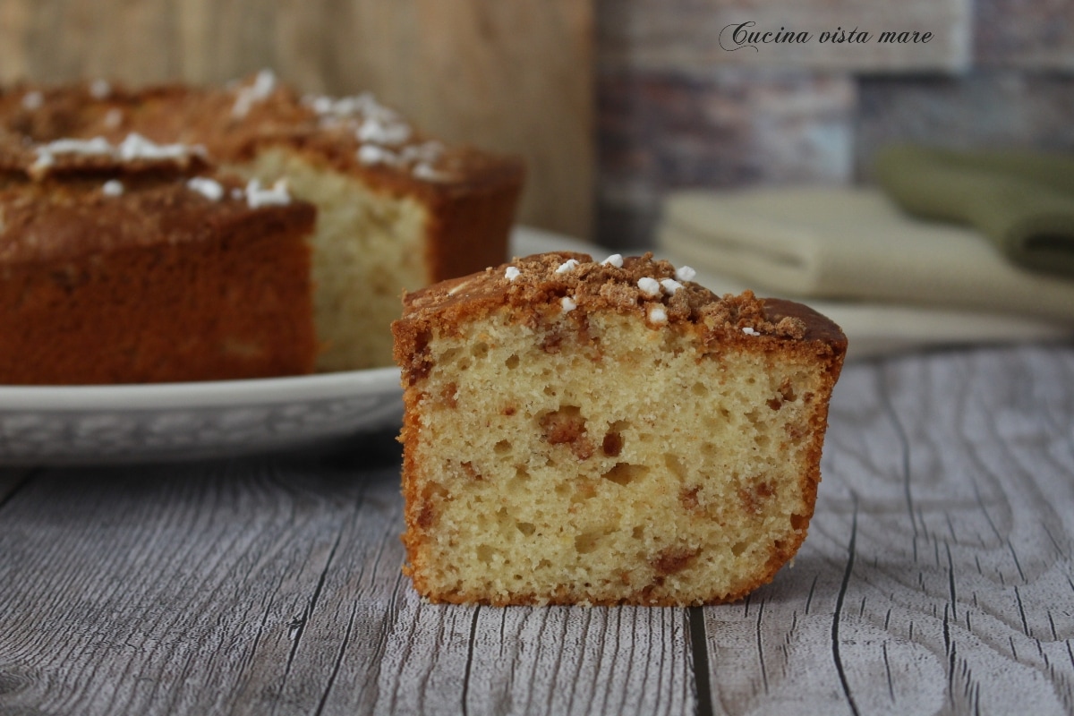Rosca de amaretti y limón