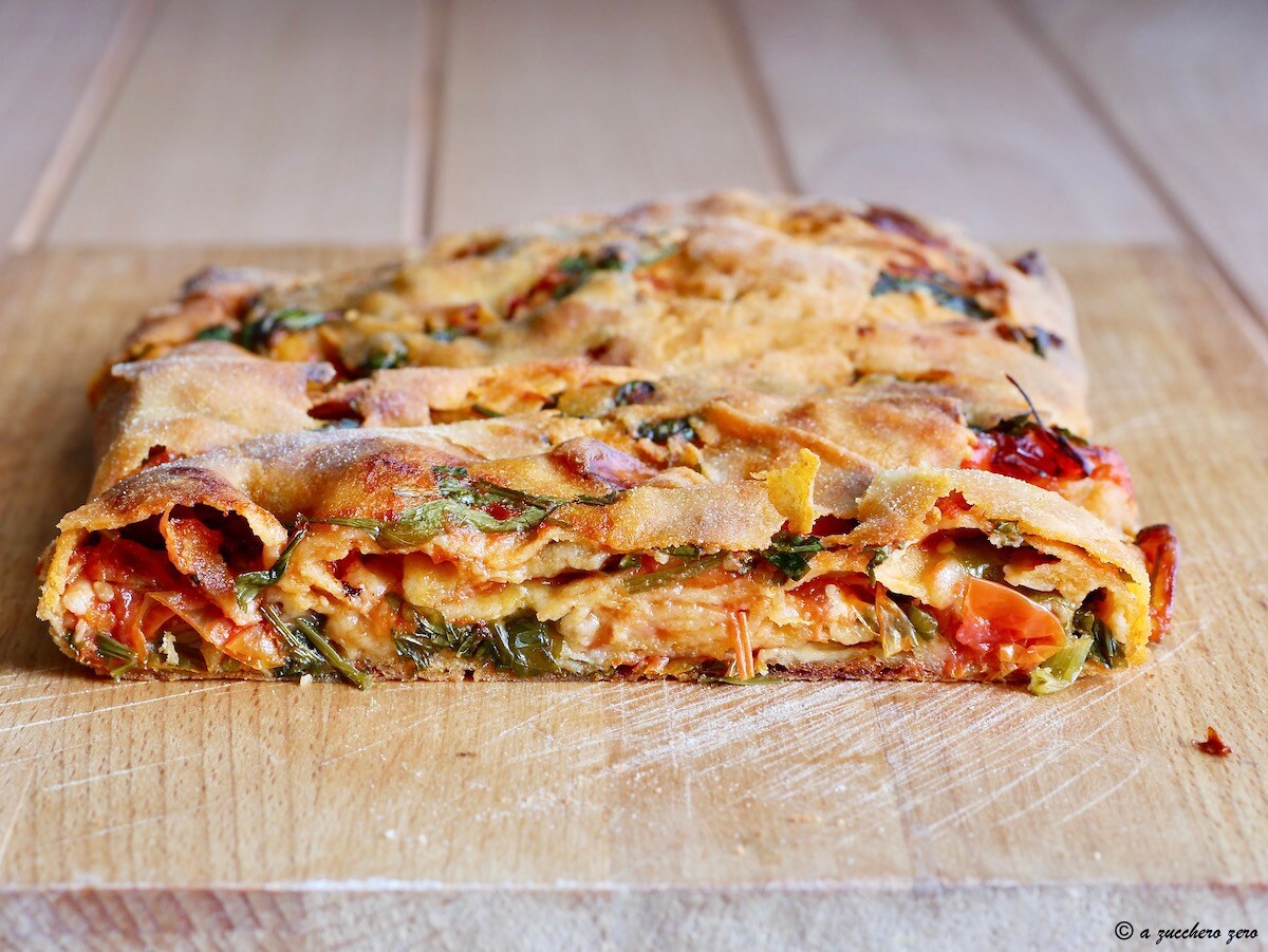 Scaccia ragusana integral perejil tomate cebolla y queso