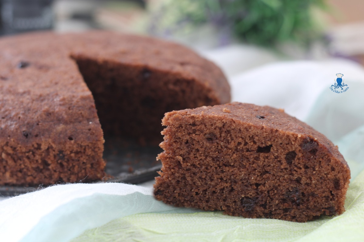Tarta de almendras y cacao en olla a presión, receta sin mantequilla y harina