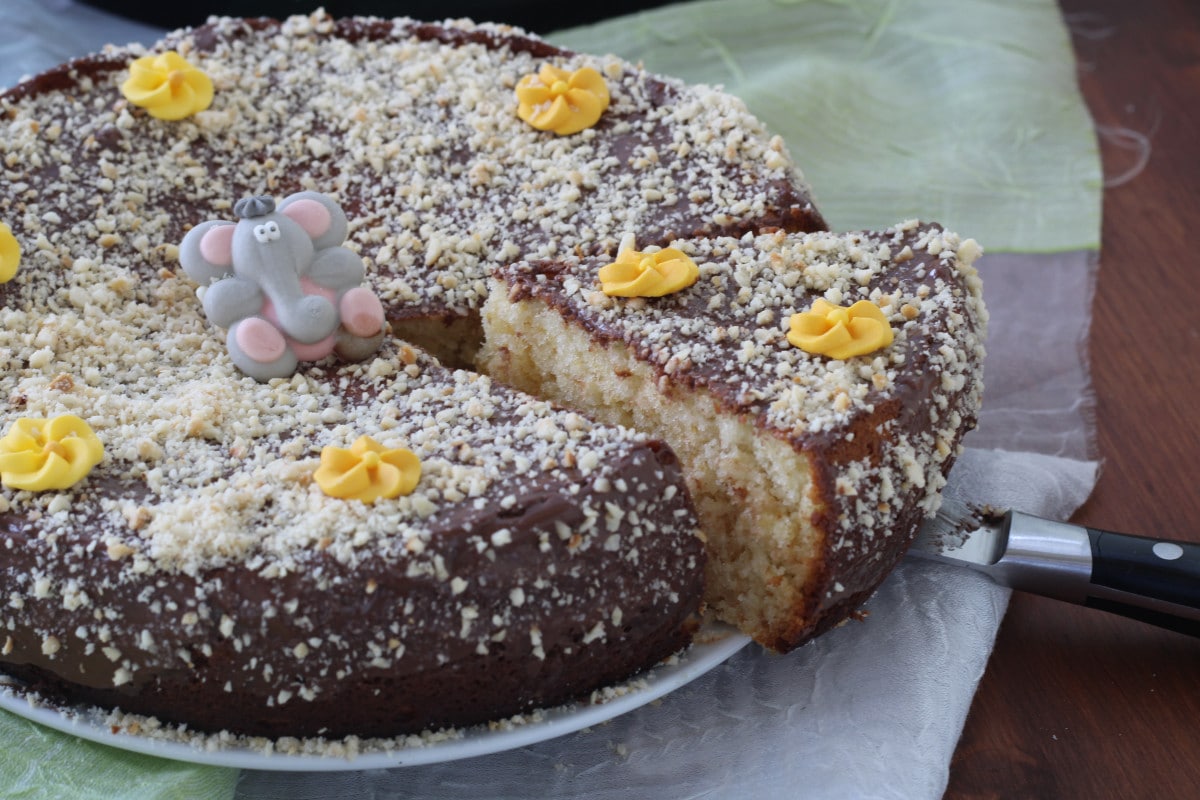 Tarta 7 vasos avellanas y nutella, receta con el multicooker