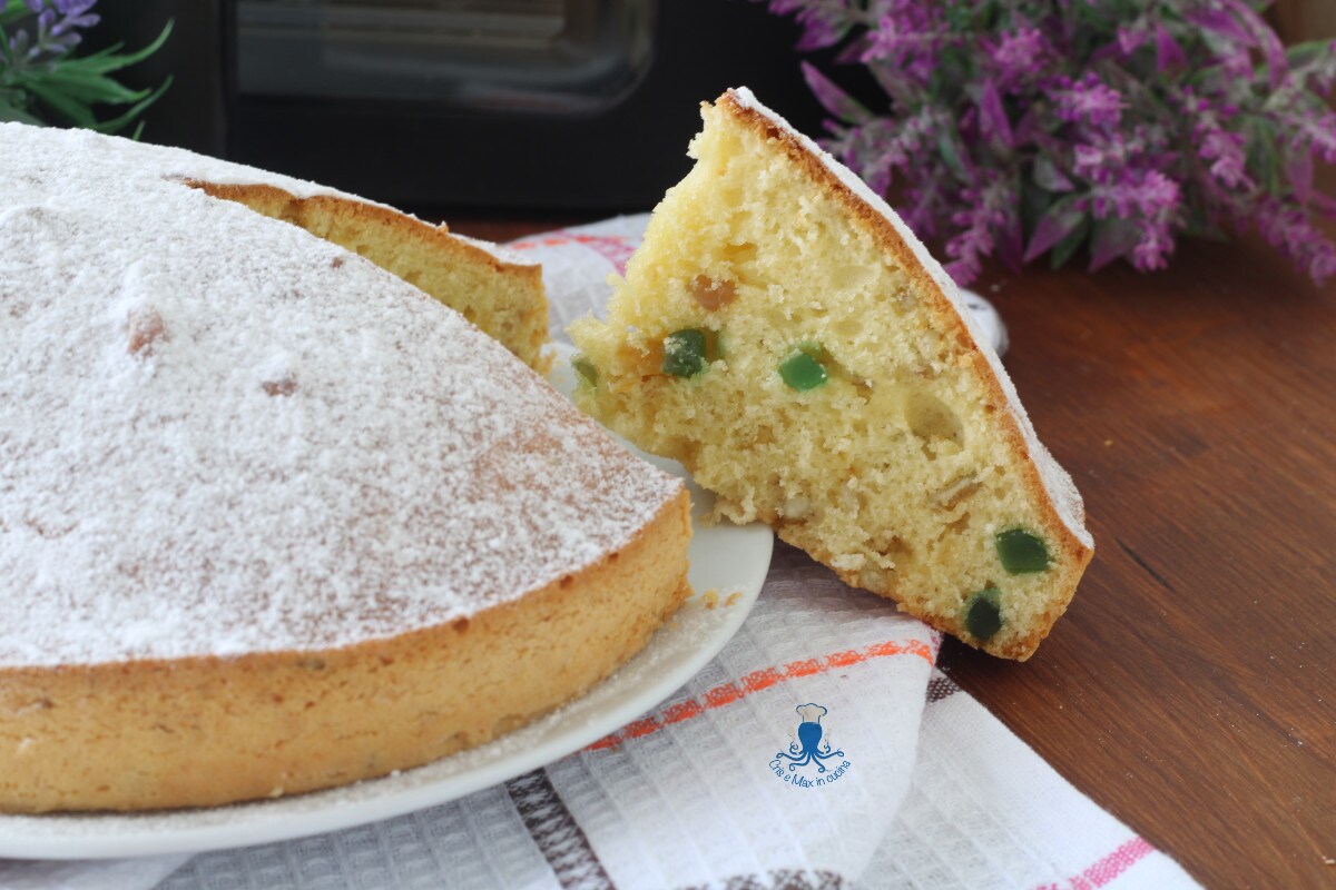 Tarta con frutas confitadas en freidora de aire