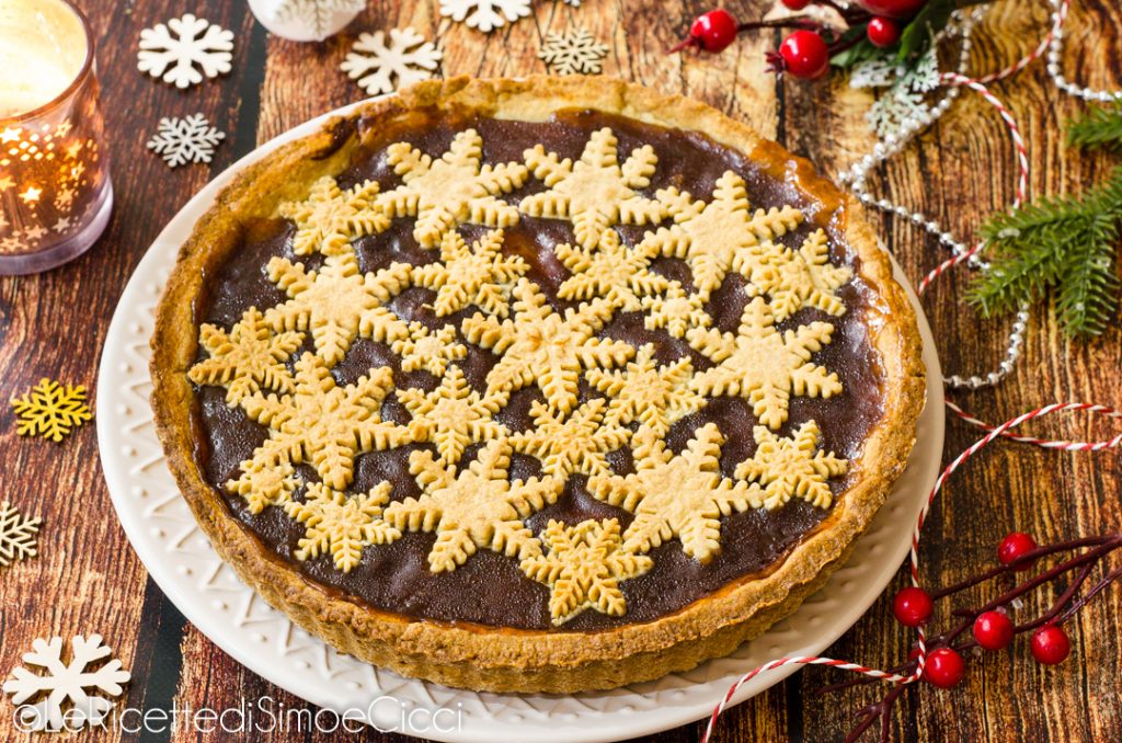 Tarta con masa quebrada de nueces y mermelada
