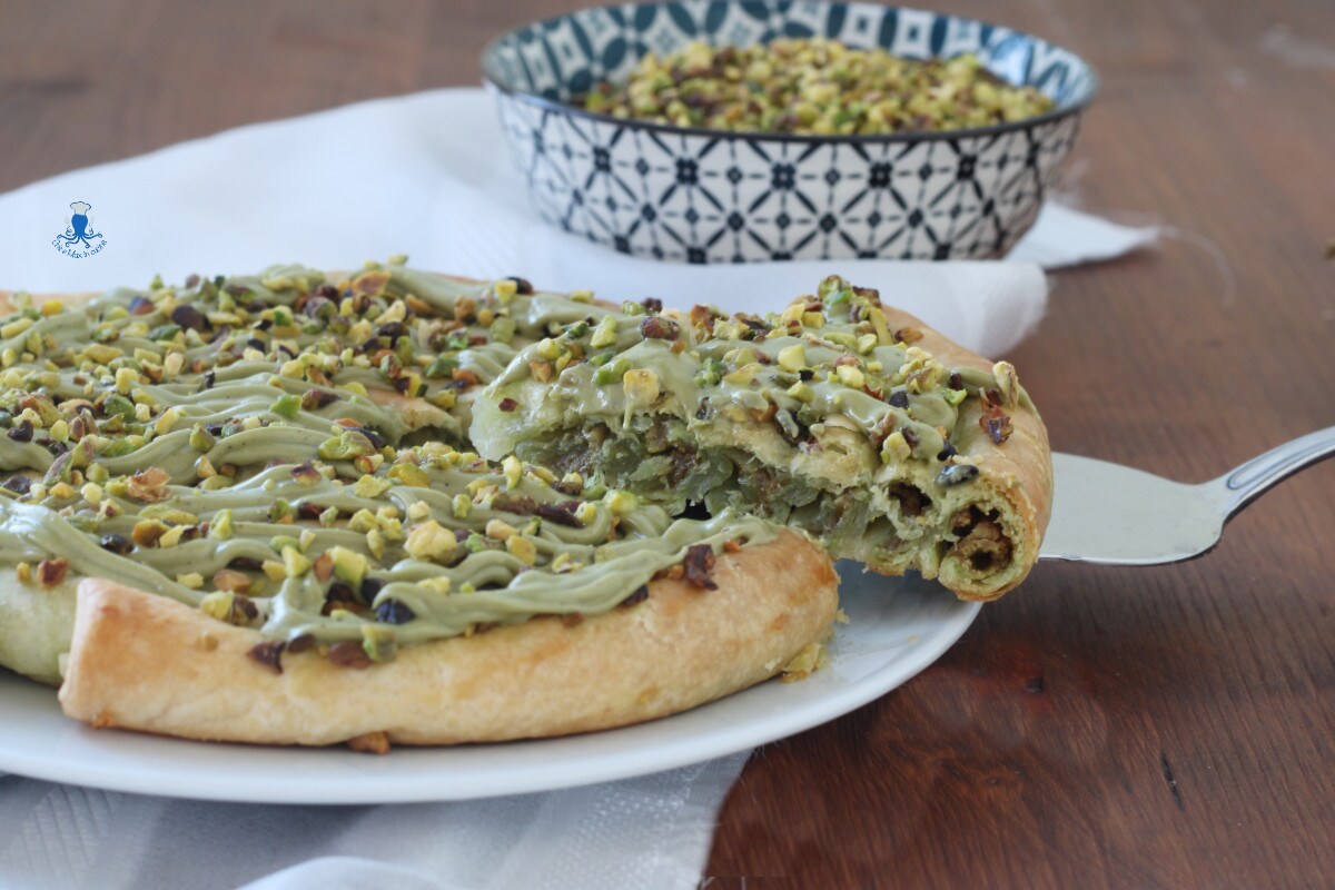 Tarta de hojaldre al pistacho