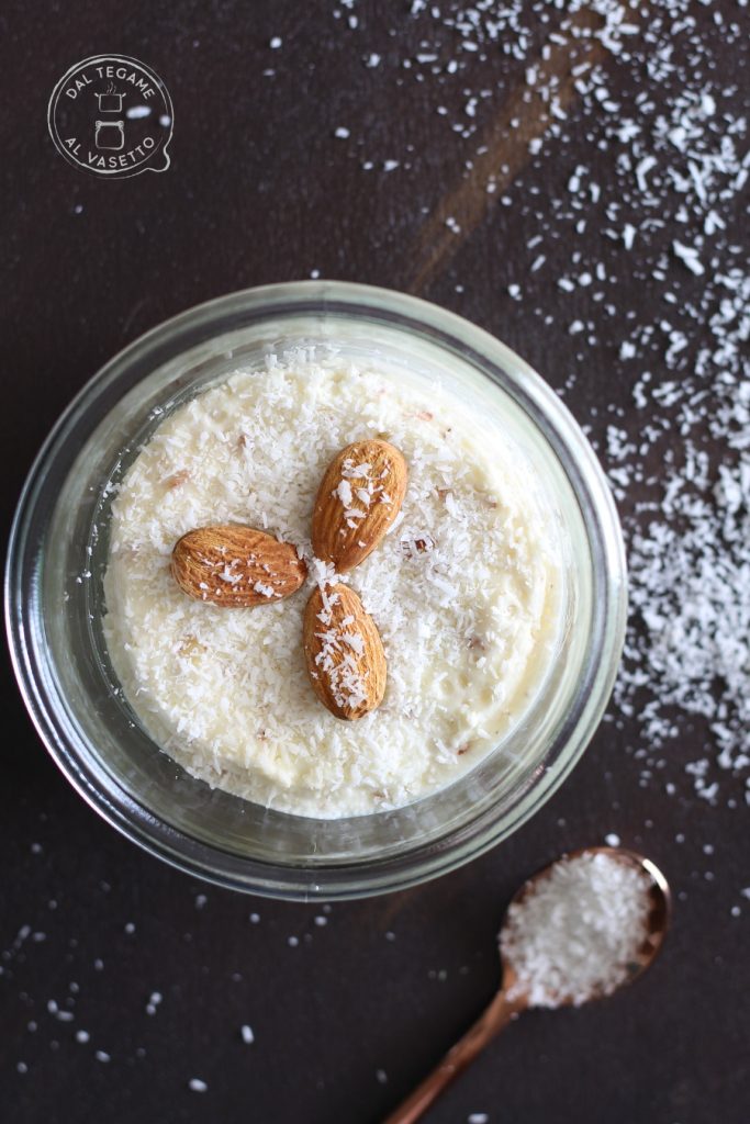 tarta de queso al coco Raffaello en cocción al vacío en microondas