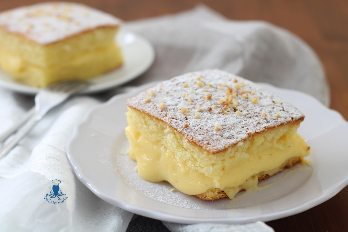 Tarta rellena con crema pastelera