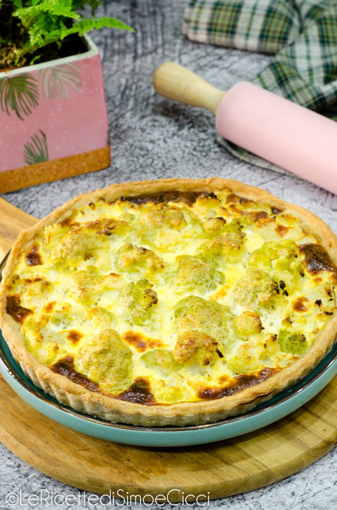 Tarta salada con coliflor