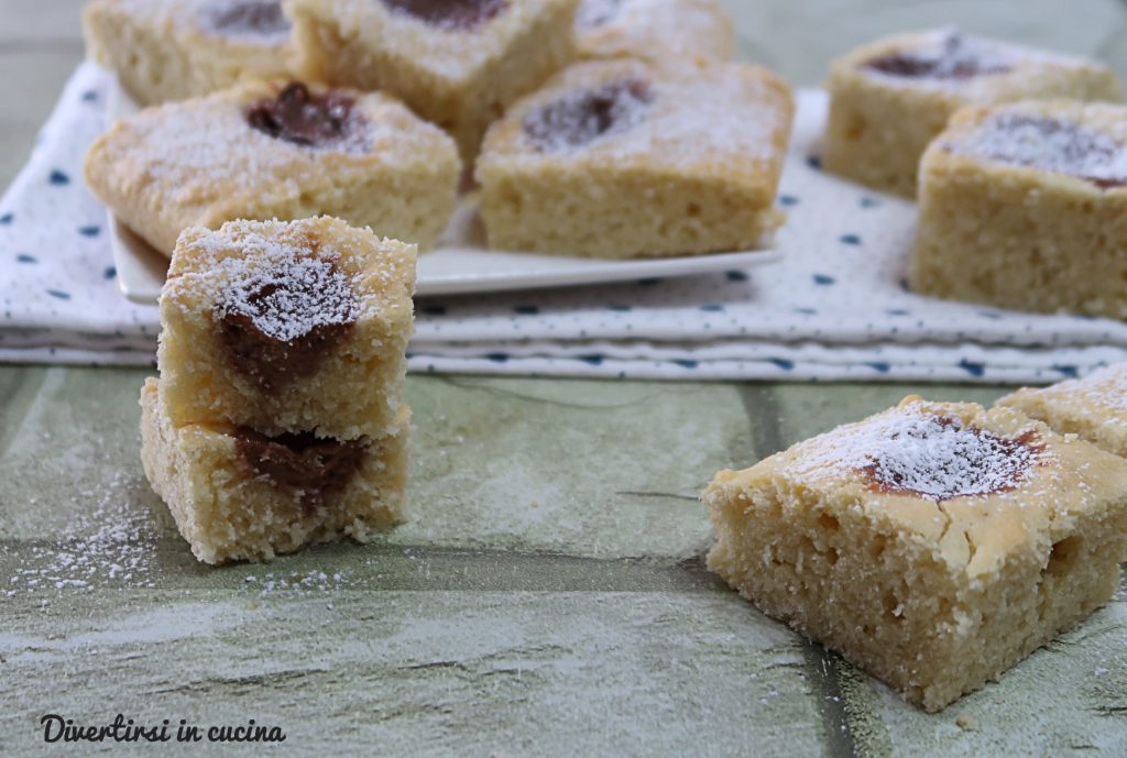 Tarta suave a lunares