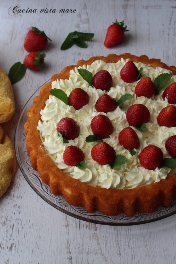 Tarta suave de nata y fresas Cocina vista al mar