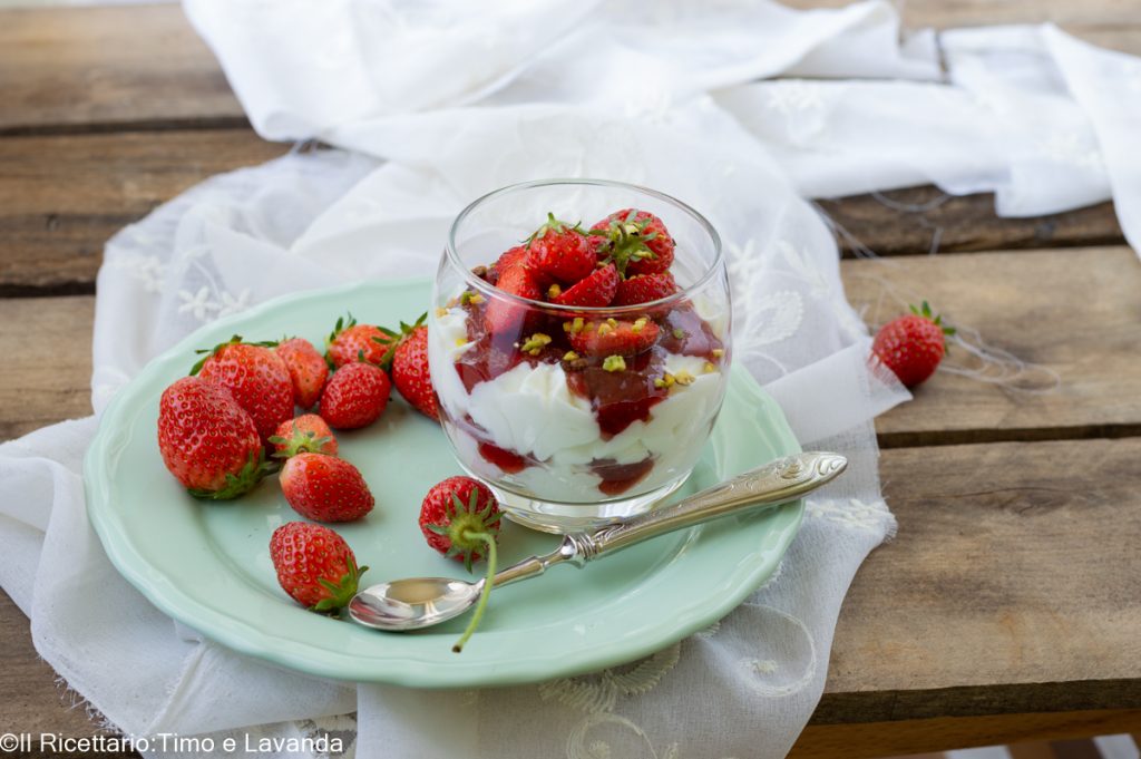 Tiramisú de fresas