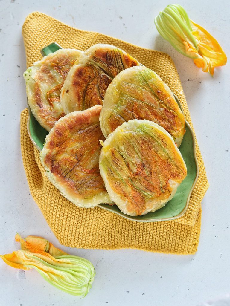 Tortitas de calabacín en sartén
