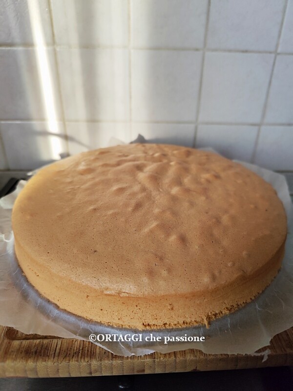tarta rosa de fresas horneada