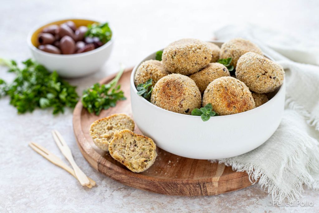 albóndigas de atún y aceitunas