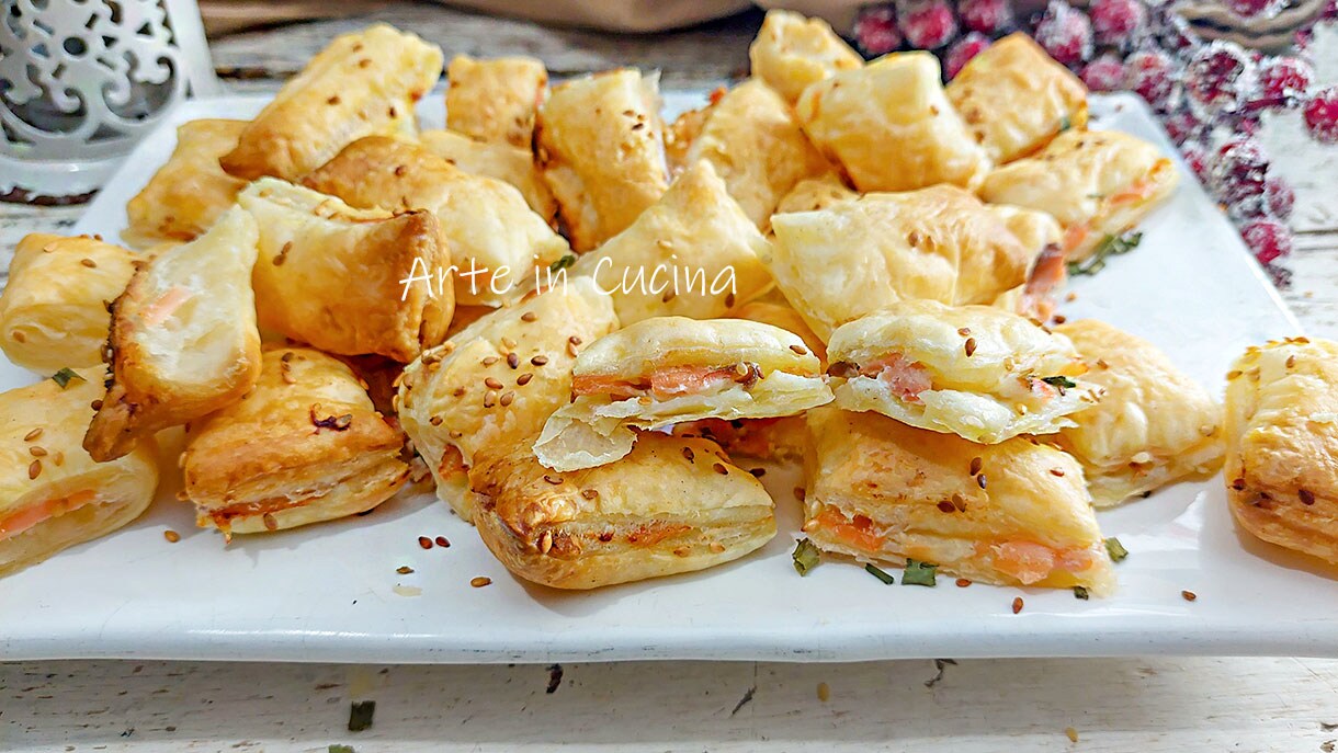 APERITIVOS de HOJALDRE con SALMÓN