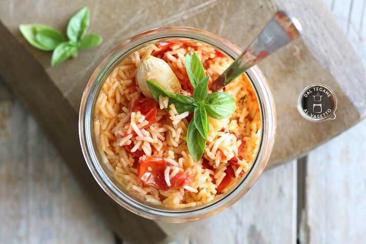 Arroz con tomate en vasocottura