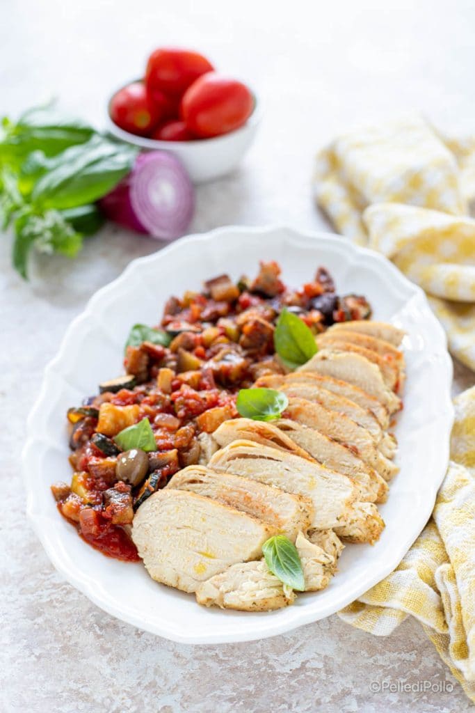 asado de pechuga de pollo con caponata de verduras