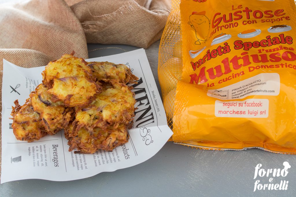 buñuelos de patatas y cebollas