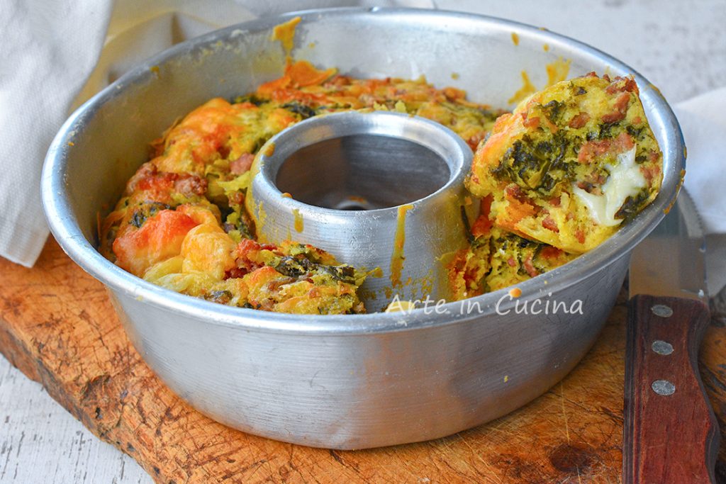 Babà rústico con brócoli y salchicha sin levadura