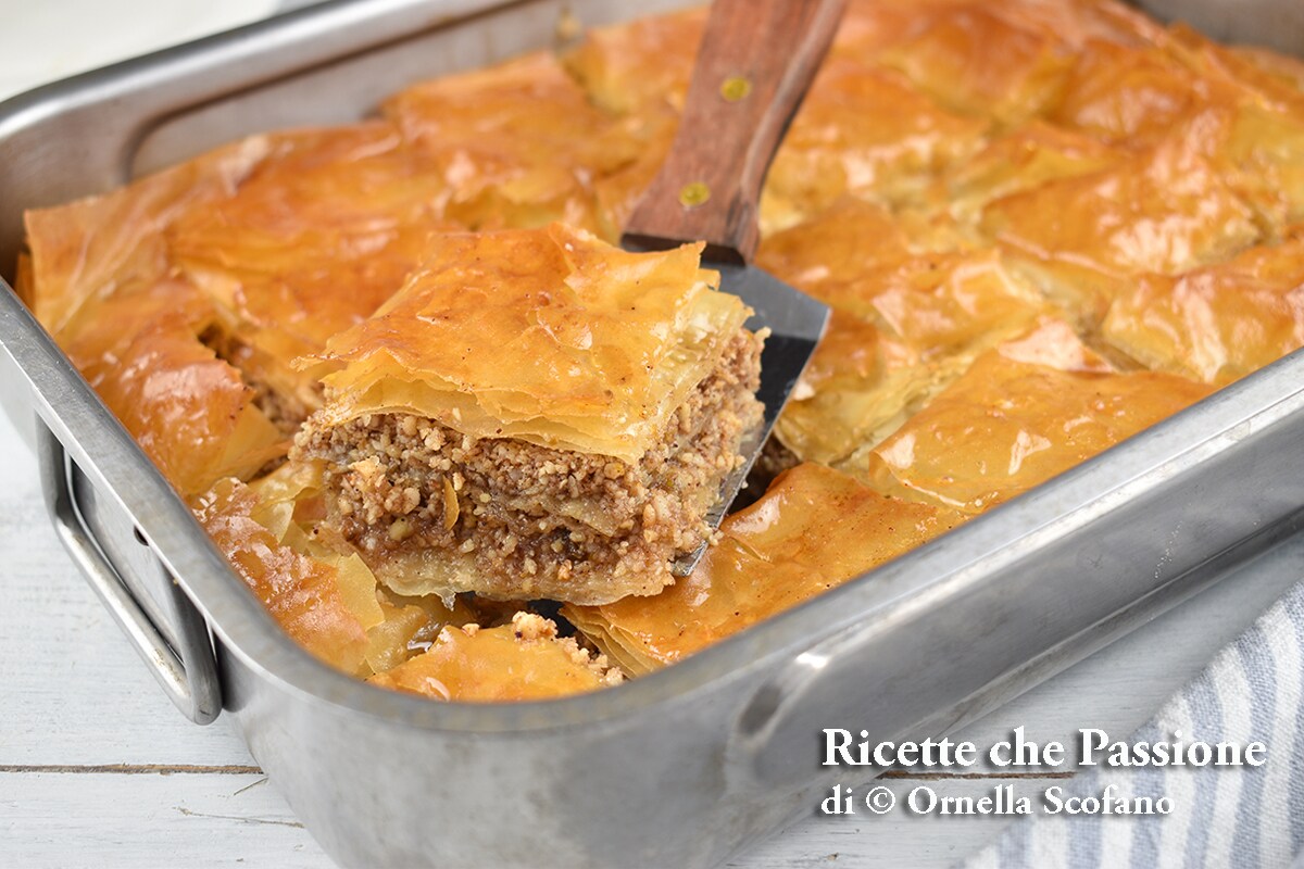 Baklava dulce turco con frutos secos