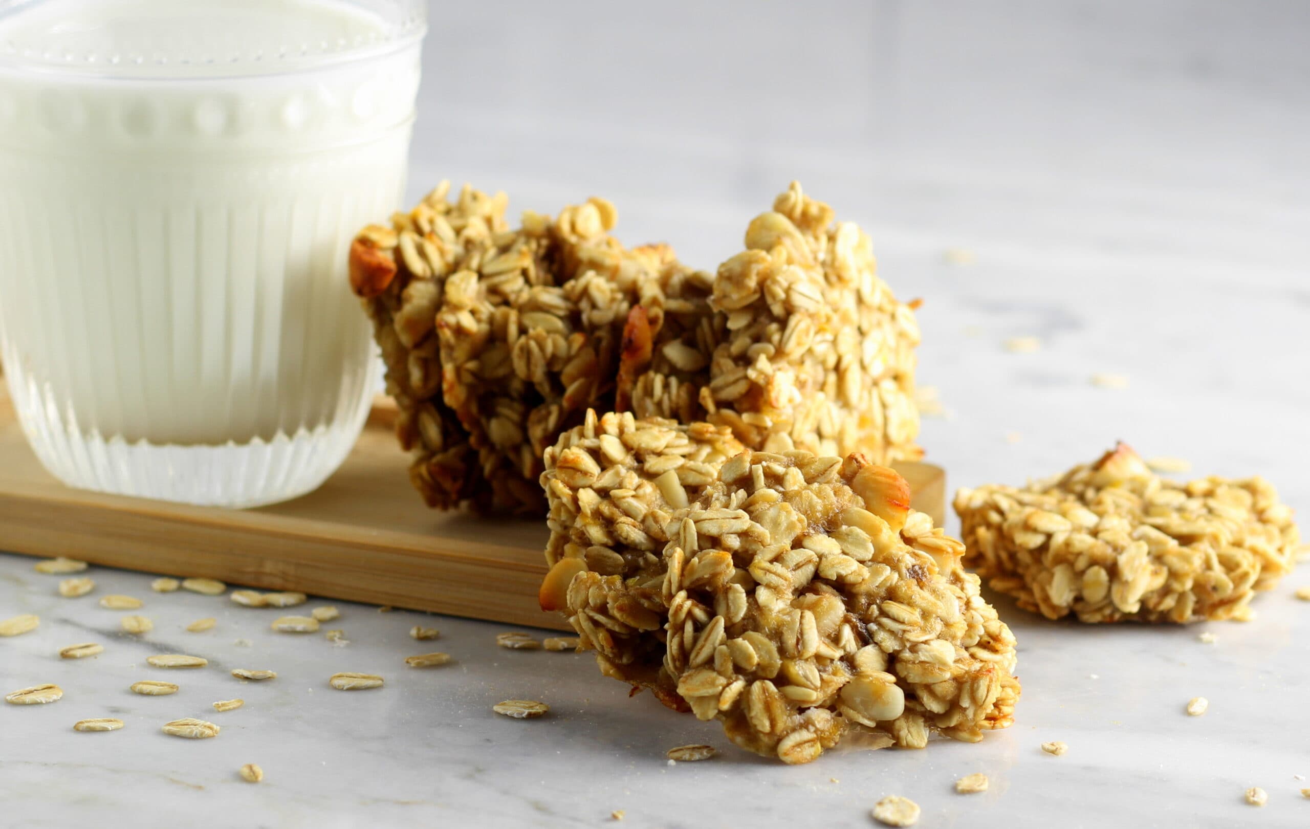 Galletas de avena, plátano y almendras