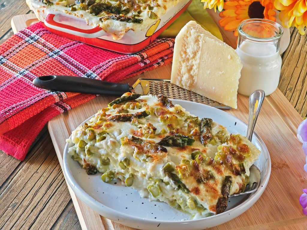 Lasaña al horno con espárragos