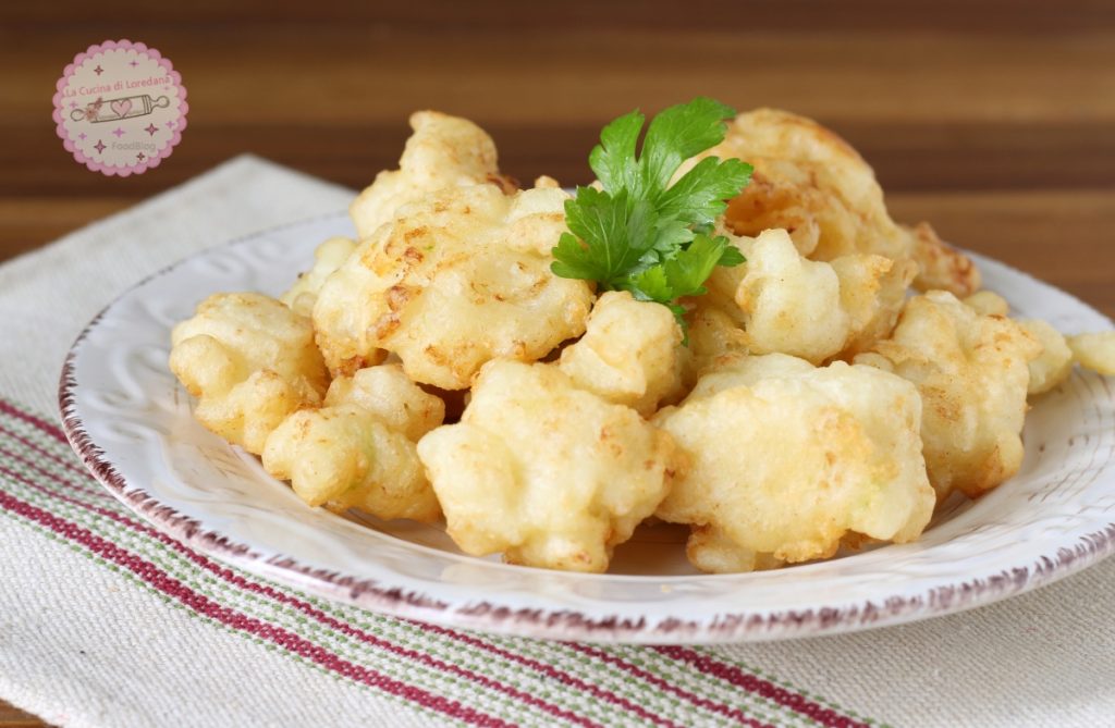 buñuelos de coliflor en tempura