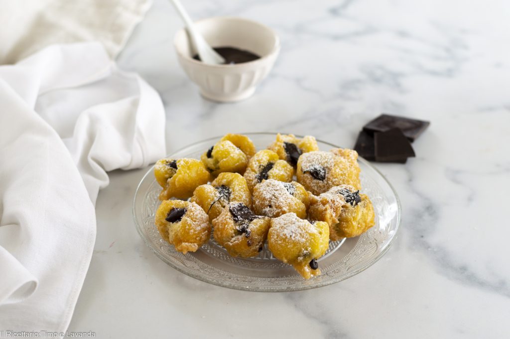 buñuelos rellenos de crema de cacao