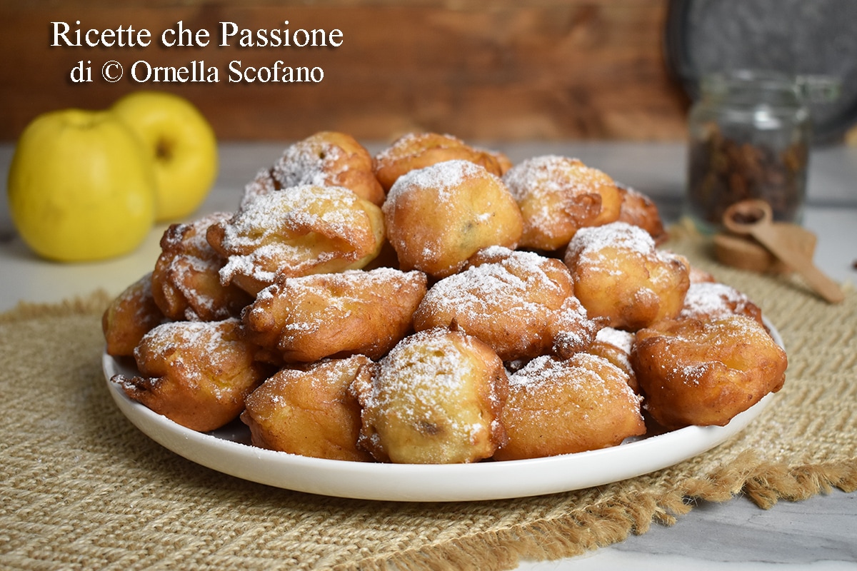 Buñuelos de manzana con ricotta y pasas al ron los dulces fritos de Carnaval y no solo