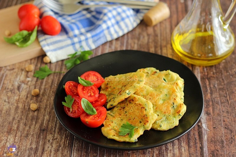 Tortitas rápidas con calabacín y harina de garbanzos