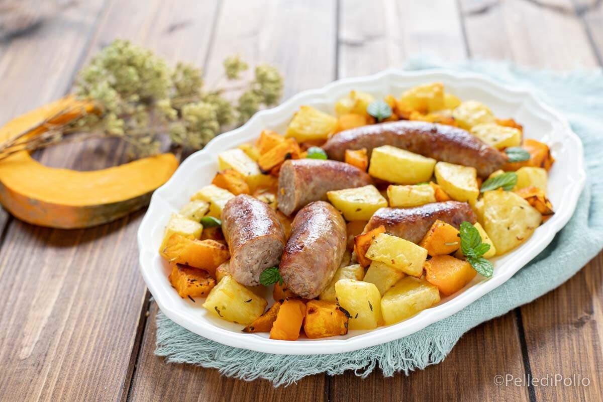 Calabaza, patatas y salchicha al horno (o en freidora de aire)