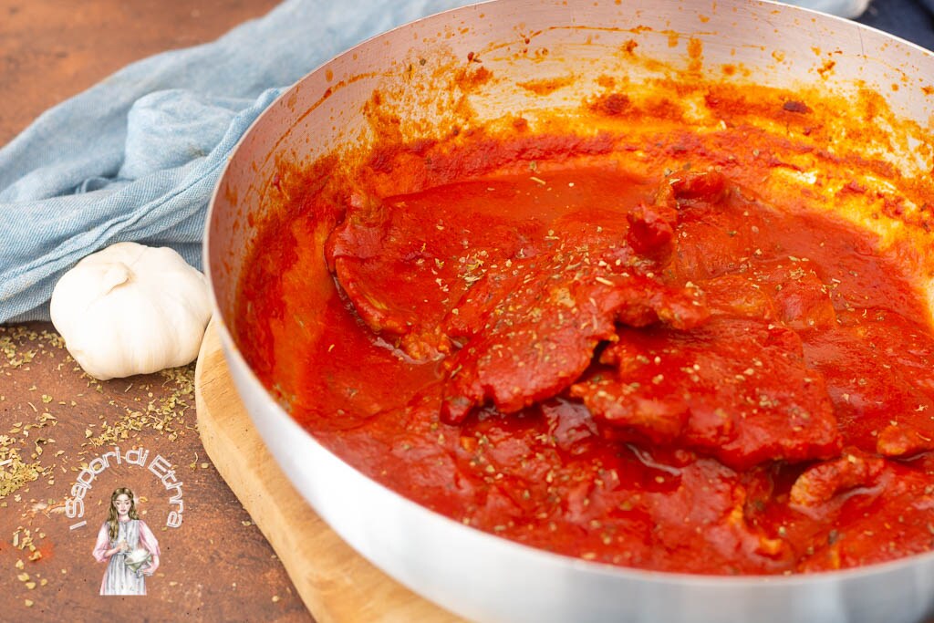 Carne a la pizzaiola como de tradición