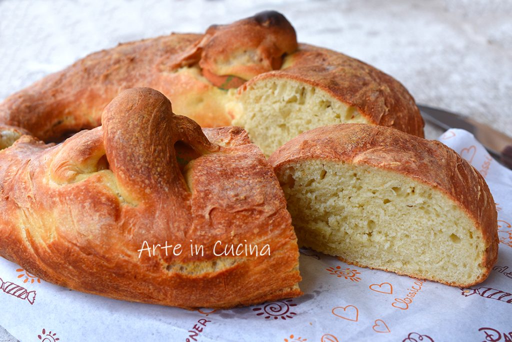 Casatiello al queso pan rústico de Pascua