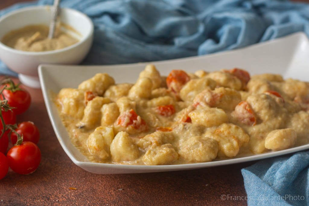 Cavatelli con crema de berenjenas y atún