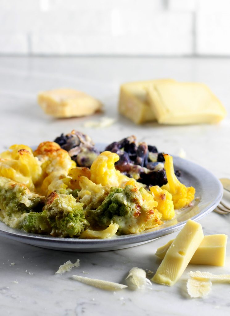 Coliflores de colores al horno y fontina